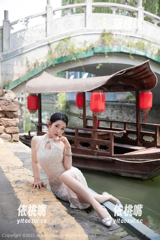 秀人网-周慕汐fairy 秀人网 - 肉丝精选:周慕汐fairy不经意间的几缕纤细