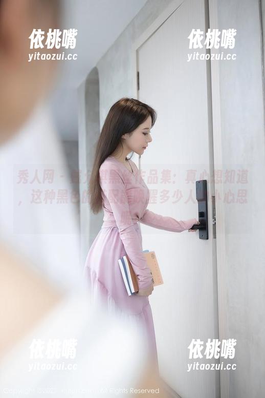 秀人网 - 戴允祺黑丝作品集：真心想知道，这种黑色的搭配能唤醒多少人的小心思呢？