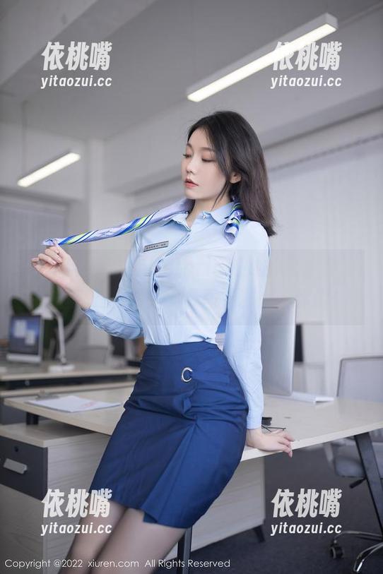 秀人网-果儿Victoria 秀人网 - 果儿Victoria和她的水手服,无圣光的反转秀,套图福利献给你们!