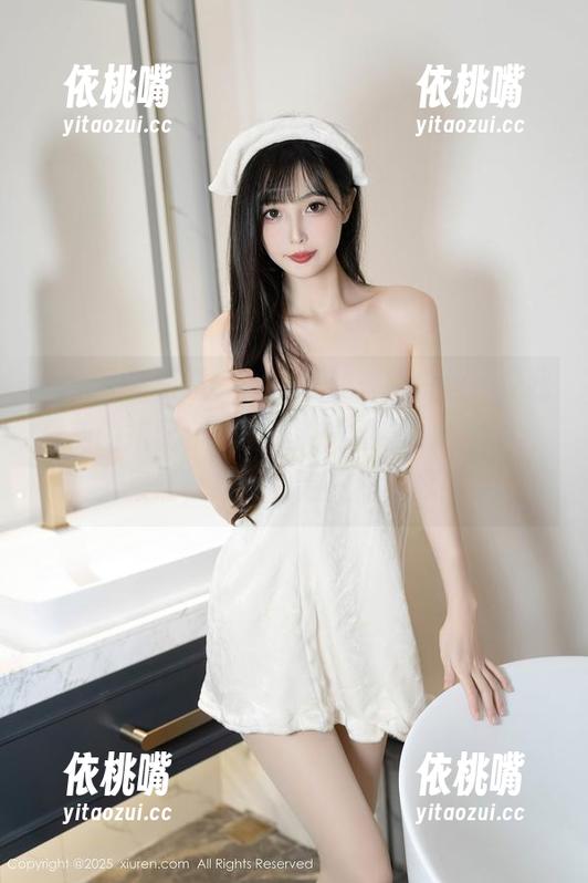 秀人网-筱慧cindy 秀人网 - 筱慧cindy在线:“白丝,是我最爱的搭配,除了巧克力蛋糕”,哈哈,果然,身材和胃一样重要!