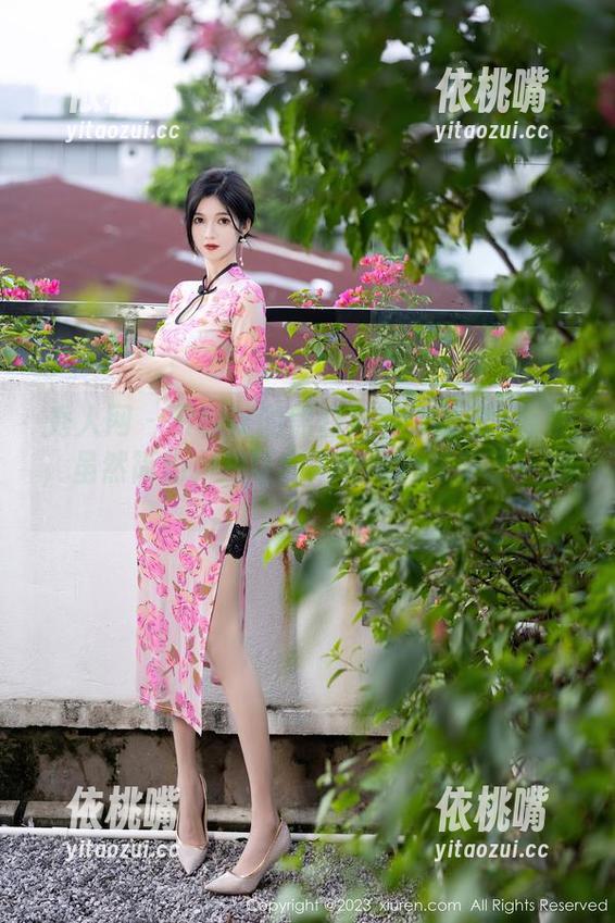 秀人网-黎秋秋 秀人网 - 黎秋秋的黑白方案:原图+合集,虽然简约,却让我喧嚣的心平静了一秒。