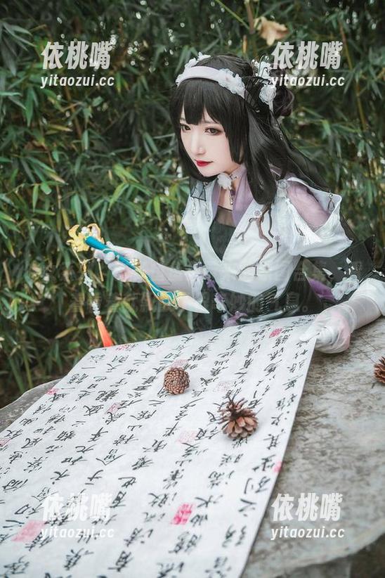 许多鱼鱼鱼 修女系列,许多鱼鱼鱼带来的原图合集,看着看着就飘散了很奇妙的气息。