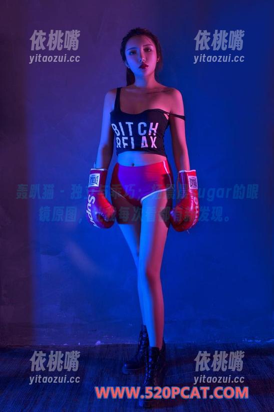 轰趴猫 - 独立与乖巧；杨晨晨sugar的眼镜原图，让我每次看都有新发现。