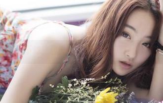 轰趴猫 – 痛快下载！这波陈雅漫校服写真让你穿越回校园。