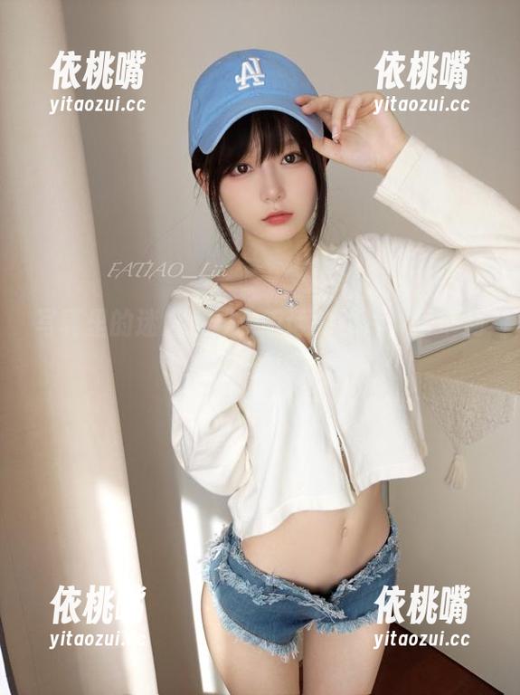 迷之呆梨 写真里的迷之呆梨:听话的照片,乖乖到位!