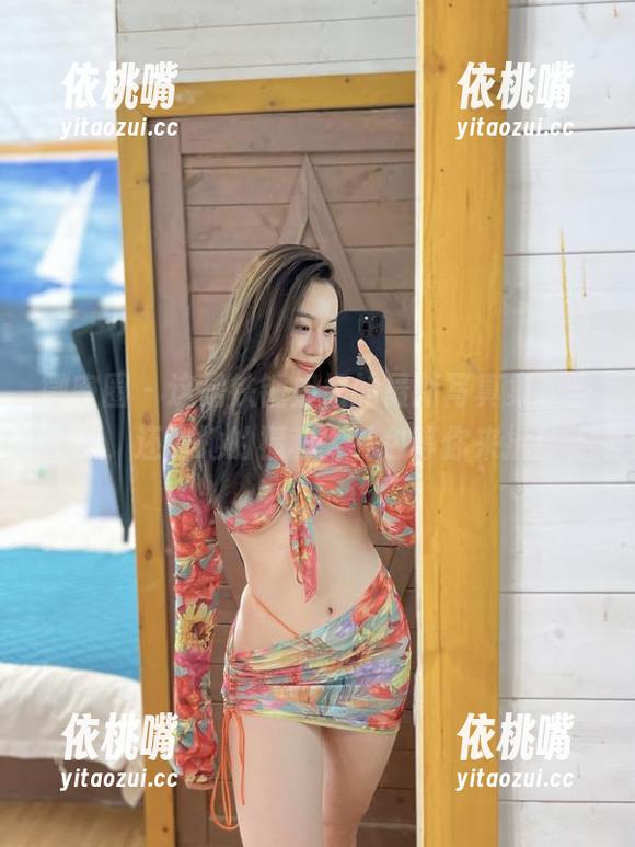 微密圈 - 这是铁锤姐姐的最新写真集，当然，还有她的福利大礼包等你来拆！