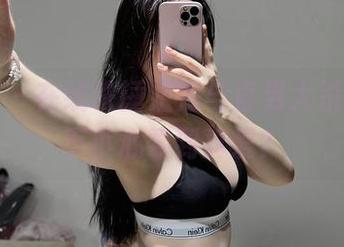 微密圈 – 在线铁锤姐姐与直男大杀器，一不小心寻到真爱？