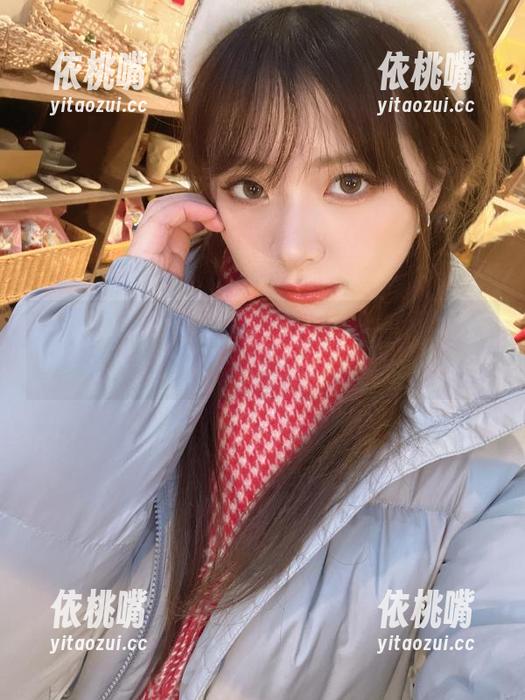 闪月半 最新的“闪月半”橱窗:当女仆遇上秋天的晚风