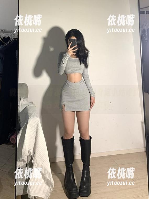 陈佩奇 微密圈 - 高清水手服,陈佩奇这小姑娘就是个古灵精怪的海洋女孩。