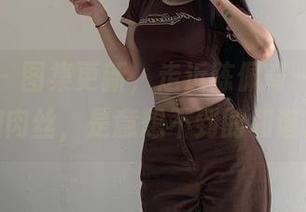 微密圈 – 图集更新，走近陈佩奇——绿纱加肉丝，是意想不到的和谐。