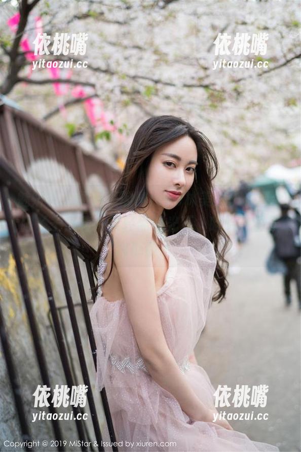 魅妍社 - 图片里的Mieko林美惠子，那个脚丫子戴着一层轻盈的光环，哈哈，看了我都傻了！