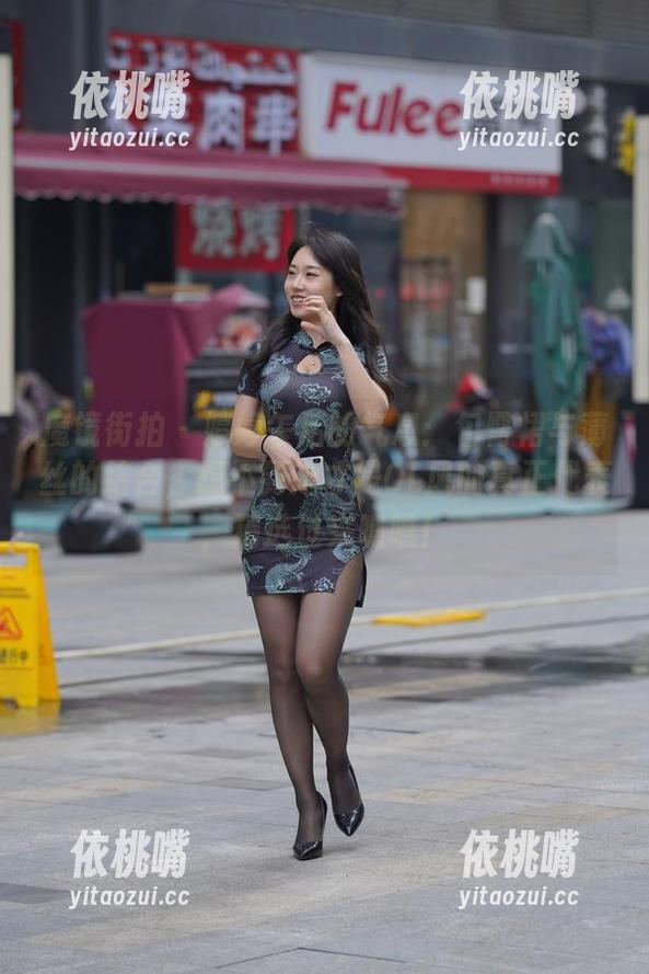 魔镜街拍-婷婷 魔镜街拍 - 婷婷午后的气息:包臀裙与薄丝的结合,想不到她才是OL风的真正代表,精选过来瞧瞧!